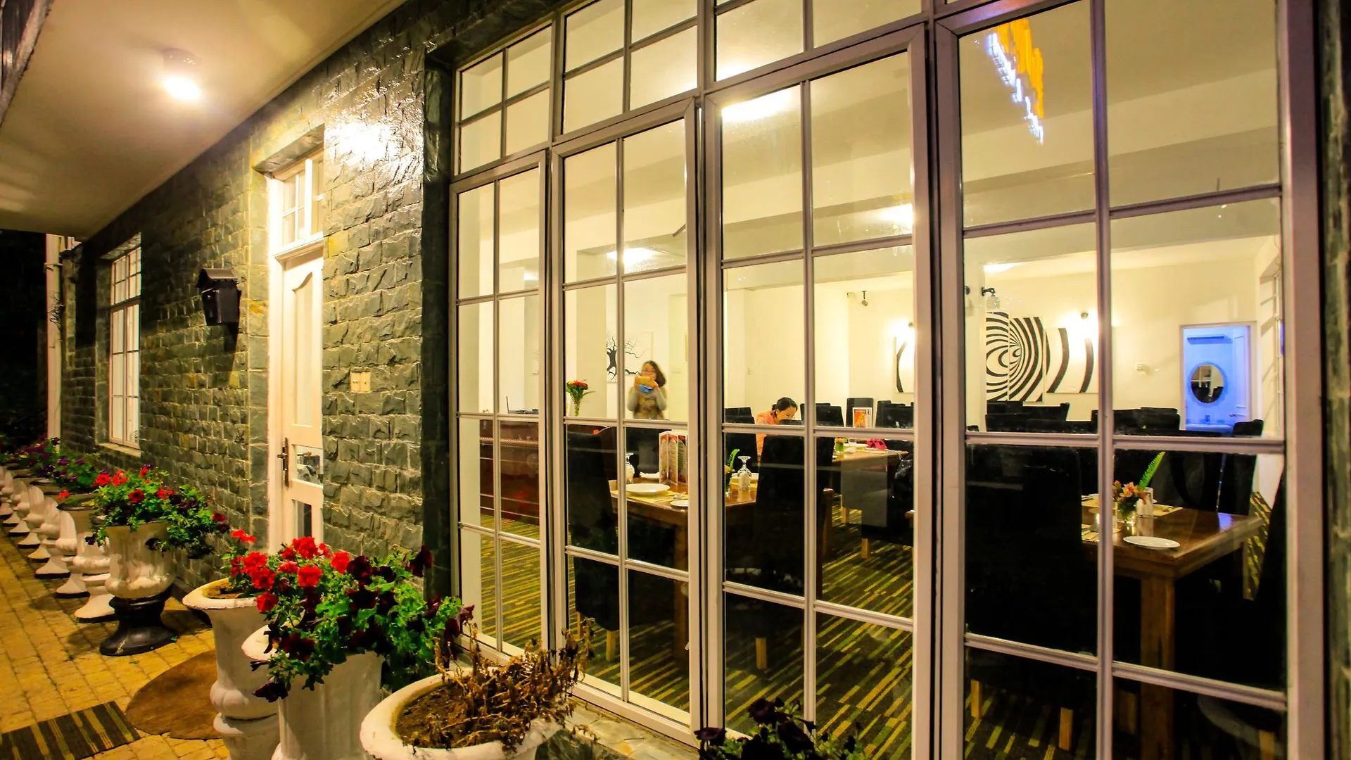 La Cottage Boutique Hotel & Restaurant Шри-Ланка